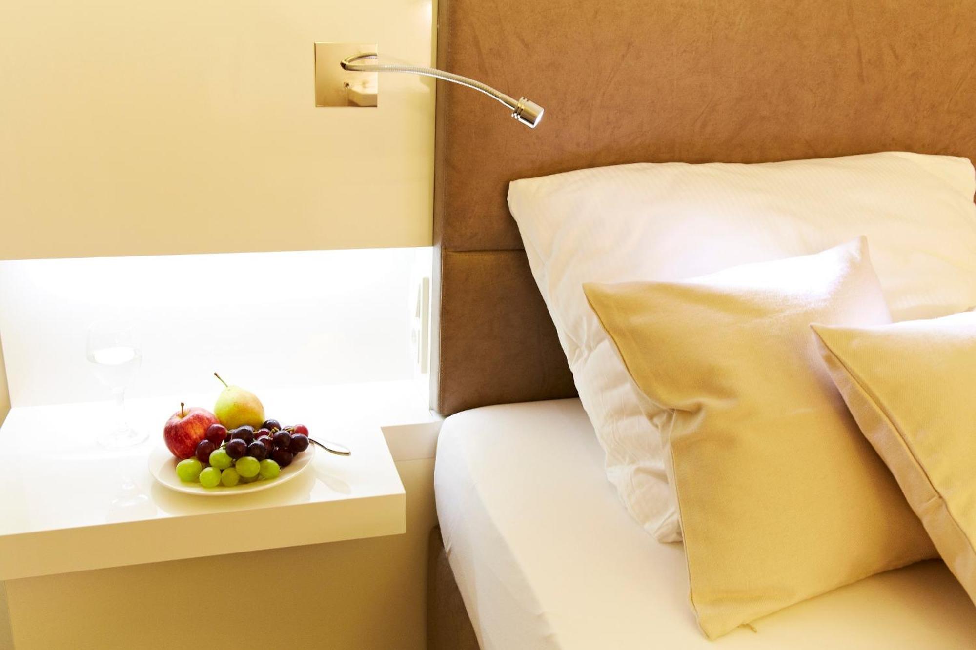 Landhotel Sonne Neuendettelsau Ngoại thất bức ảnh