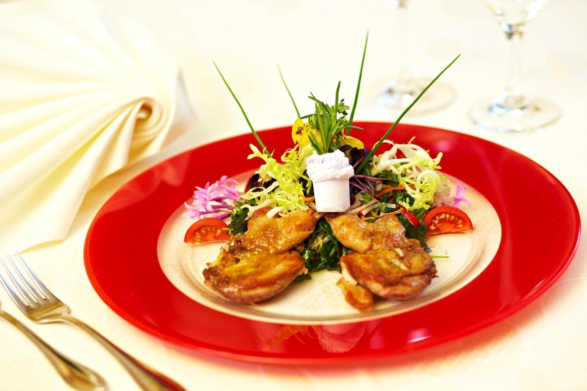 Landhotel Sonne Neuendettelsau Ngoại thất bức ảnh