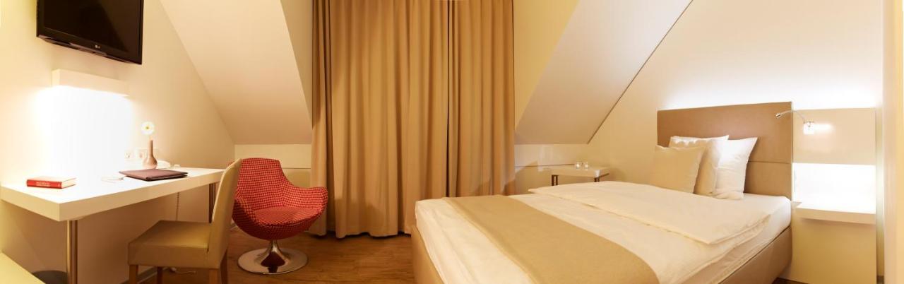 Landhotel Sonne Neuendettelsau Ngoại thất bức ảnh